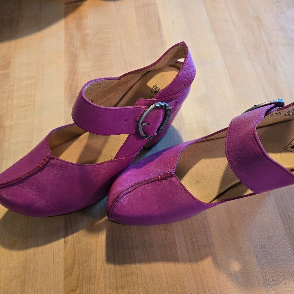 John Fluevog PREPARES GUIDE hot pink platforms